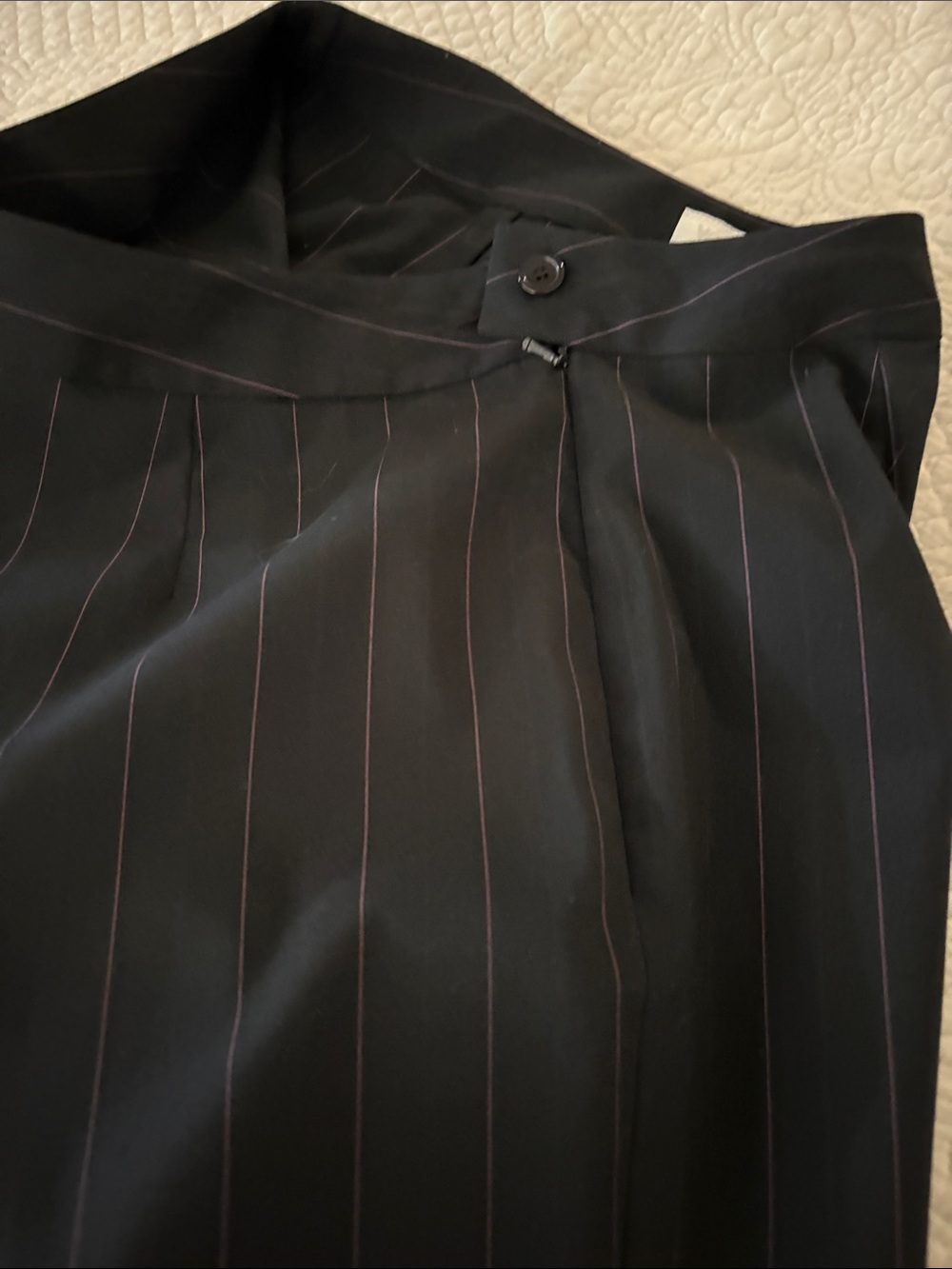 VotreNom Pinstripe Women's Pant Suit Jacket & Pants - Picture 6 of 6